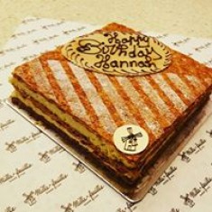 Mille - Feuile Bakery, お祝いのケーキ