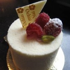 Takashi Ochiai Pastisseria, Festive Cakes, № 26030