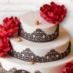 Тройка, Свадебные торты