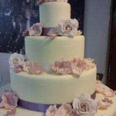 Amelia Bakery, Свадебные торты