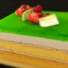Kakku galleria, お祝いのケーキ