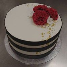 Fuss Cupcakes, 축제 케이크