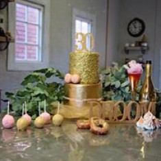 Le Petit Artisan Treats, Theme Cakes