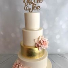 No. 82 Cake Studio, Свадебные торты, № 30810