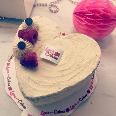 Love And Cakes, お祝いのケーキ