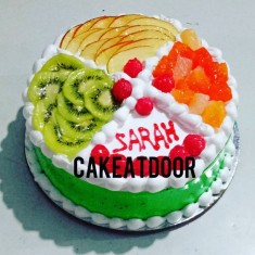 Cake at door, フルーツケーキ