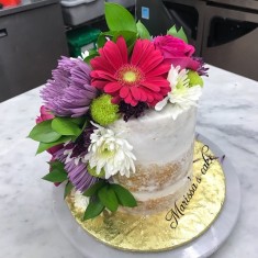 Marissa's , 축제 케이크