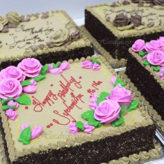 Hera Bakery, お祝いのケーキ