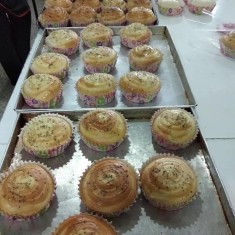  Sueka Cakes, Խմորեղեն