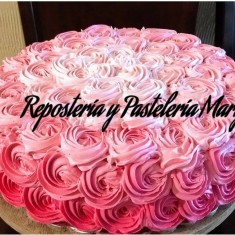 Pasteleria MARY, お祝いのケーキ