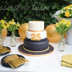 De Luxe, 축제 케이크