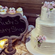 Rudy's, Pasteles de boda