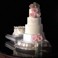 Ms. Laura's , Wedding Cakes, № 85992