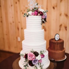 Andrea Howard , Wedding Cakes, № 89799