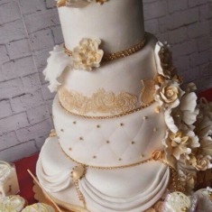 Ласточка кондитерская, Свадебные торты