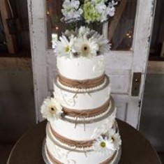 Mrs. Pumpkin's Bakery & Deli, Wedding Cakes