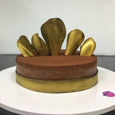 L B, 축제 케이크