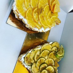 La Maison, Fruit Cakes