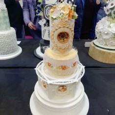  Holmes Made, Свадебные торты